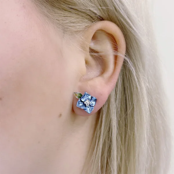 Sudraba auskari, kolekcija "HYDRANGEA"